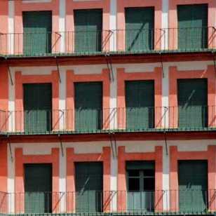 Persianas Alicantinas de madera para balcones