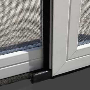 Fijación inferior puerta corredera marco | Mosquiteras ORG