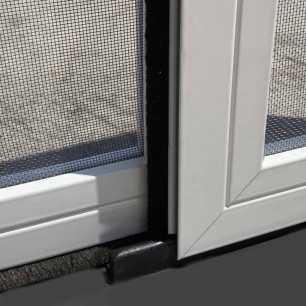 Fijación inferior puerta corredera marco | Mosquiteras ORG