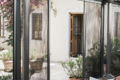 Cortinas mosquiteras para puertas fabricadas a medida